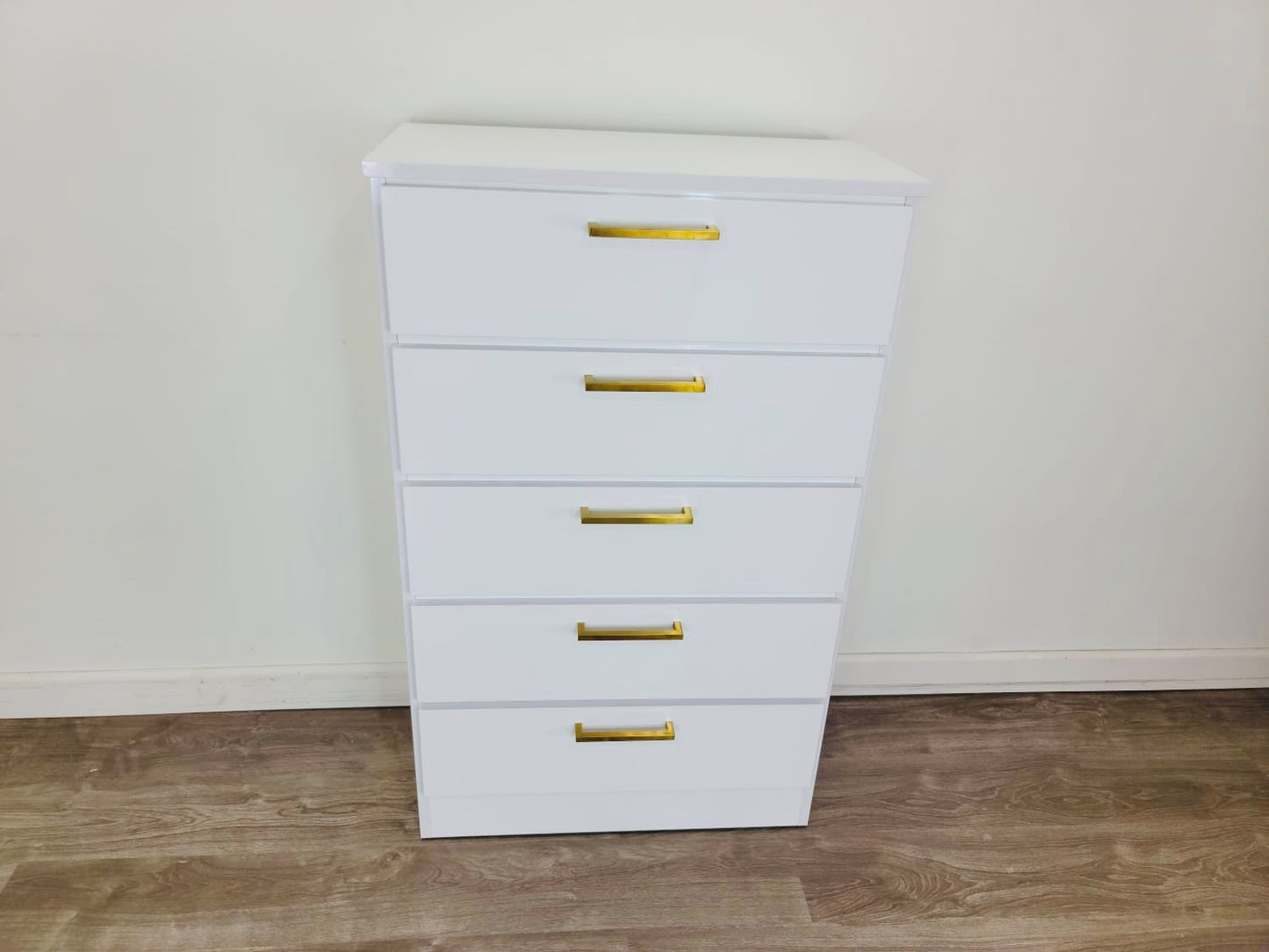 Chest White Glossy Gold